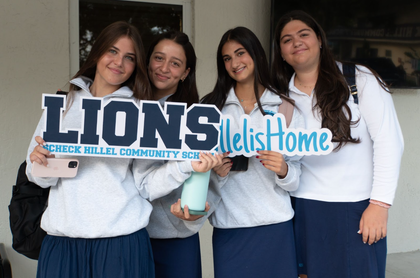 Off to a Good Start! Hillel Begins the 2023-2024 Academic Year